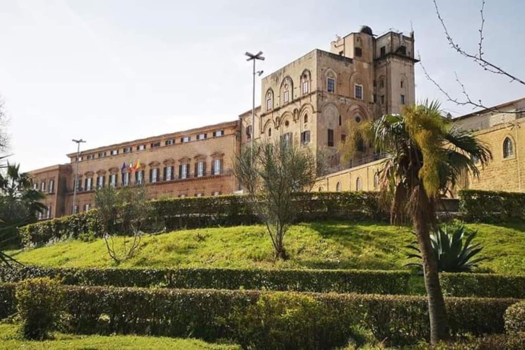 Sofia'S Apt Loft Incantevole Con Terrazza Privata Palermo Buitenkant foto